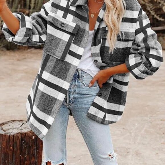 WOMEN OVERSIZED PLAID PATTERN LONG SHACKET GREY - Picture 1 of 7